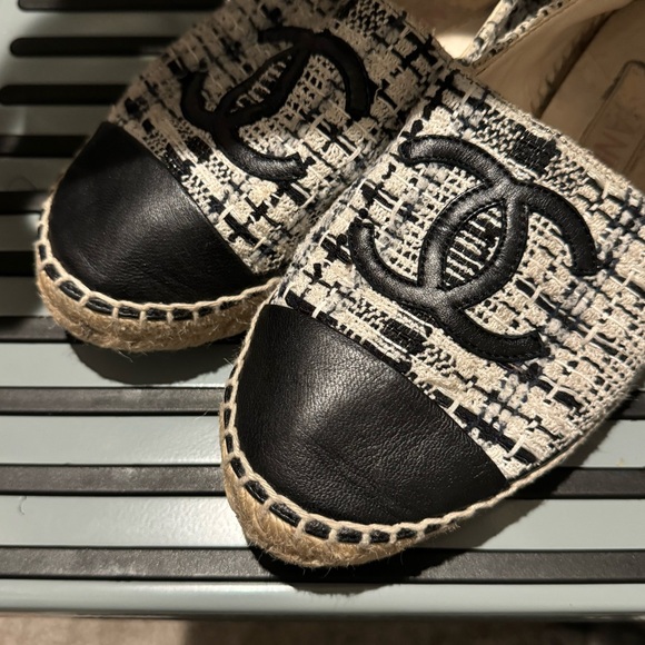 Chanel Tweed espadrilles - Picture 2 of 5